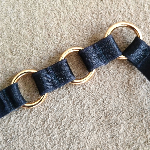 ❤️ NWT Victoria's Secret cage bra❤️ - Picture 6 of 9